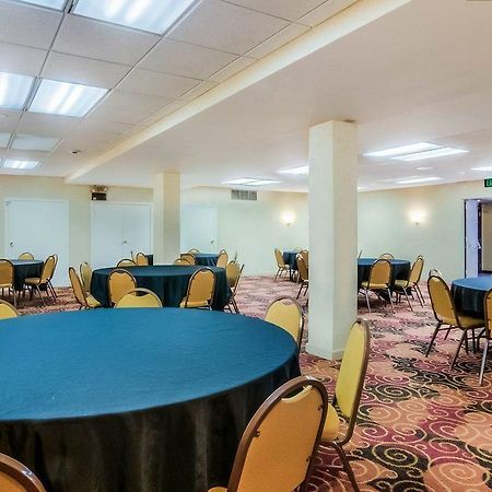 Econo Lodge - Саут Бенд Екстериор снимка